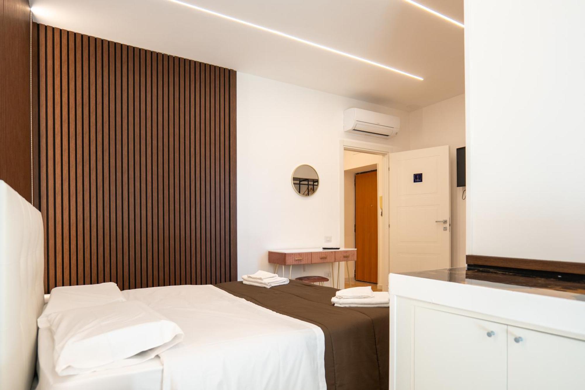 Relais San Demetrio - Modern & Central Rooms Salerno Luaran gambar