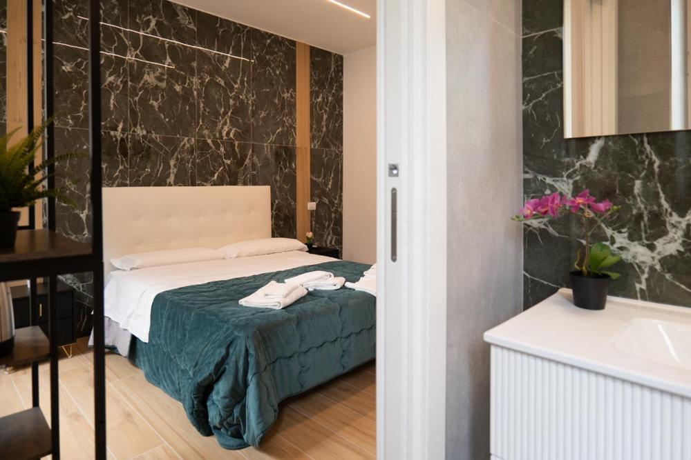 Relais San Demetrio - Modern & Central Rooms Salerno Luaran gambar